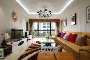 125平米现代风格三居室客厅窗帘装修效果图欣赏