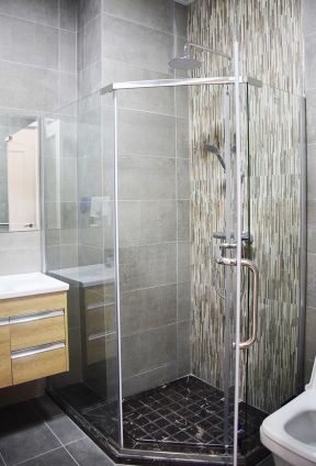 四居200平北欧风格卫生间淋浴间装修设计图
