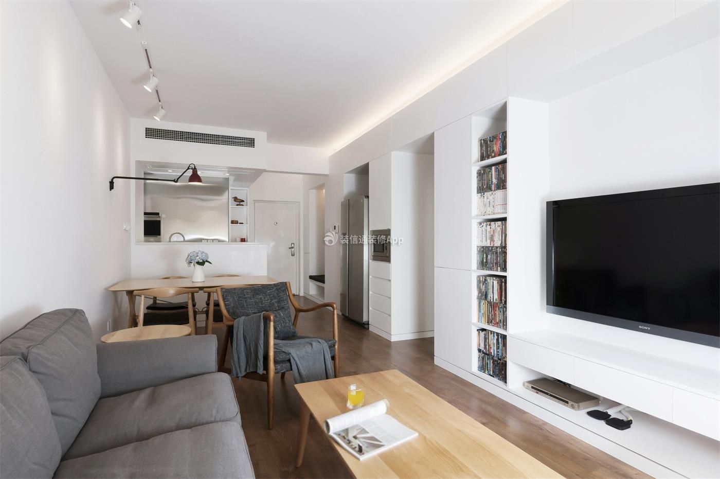 现代简约69平米两居室客厅沙发设计图片