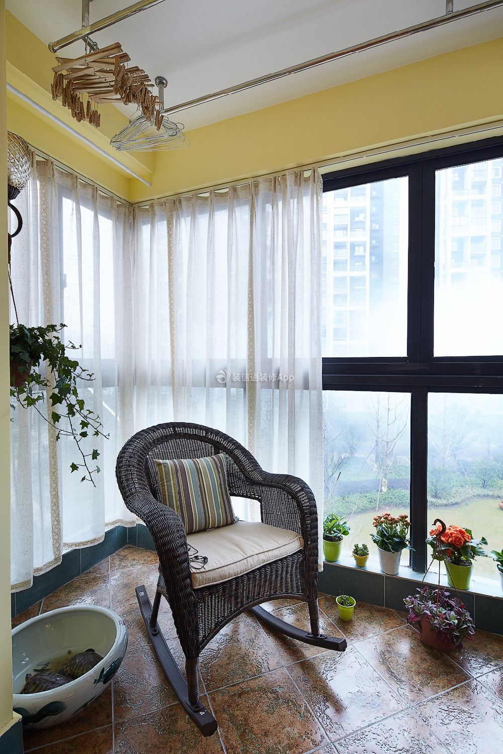 美式风格136平米阳台窗帘设计效果图