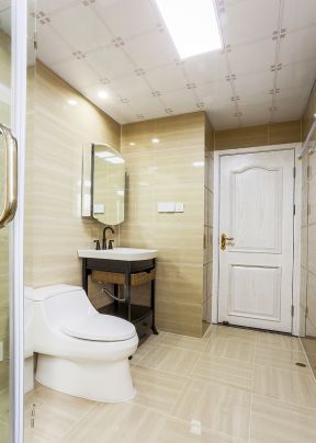 别墅220平欧式风格卫生间装修设计图