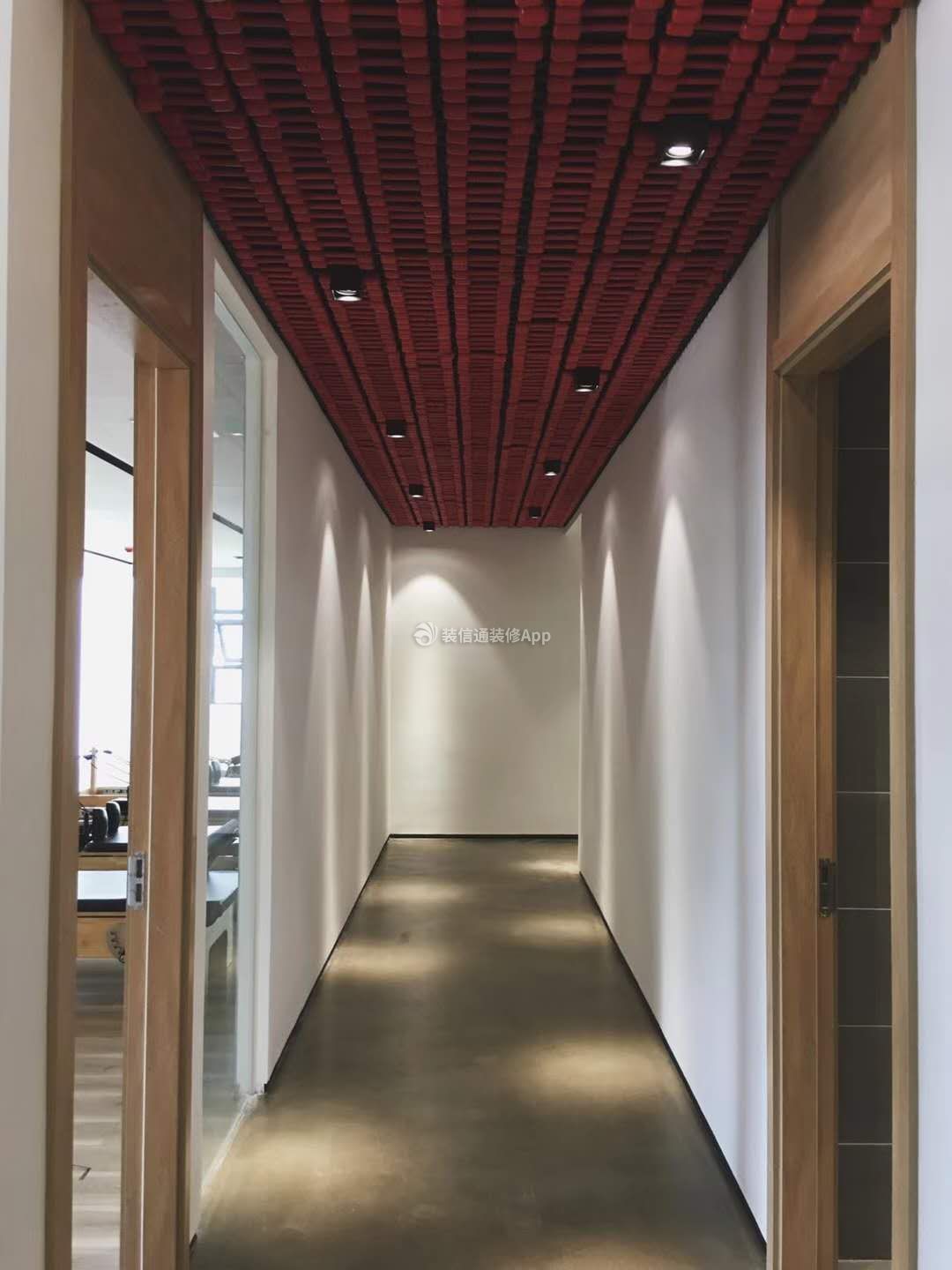 700平瑜伽室现代极简风格走廊吊顶设计图