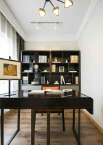 125平米四室两厅现代风格书房书桌书柜实景图