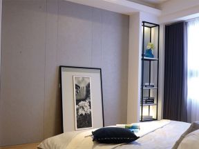 现代风格120平米三居室卧室墙面设计图片