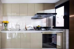 现代风格89平三居室厨房装修效果图