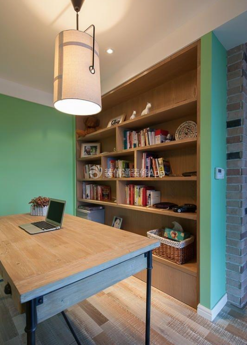 130平米三室两厅混搭书房书桌书架设计图