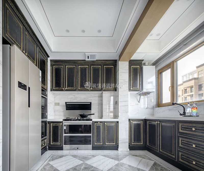 现代轻奢风格124平米三居室厨房橱柜设计图片