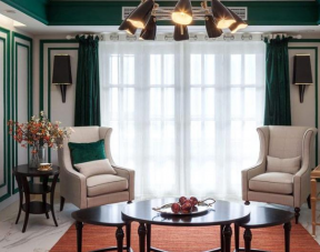 110平美式风格三室两厅客厅家具装修效果图