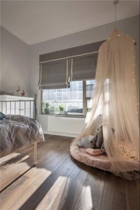 140平米三居室北欧风格卧室窗帘装修设计效果图