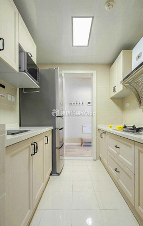 98平米三居室北欧厨房橱柜效果图欣赏
