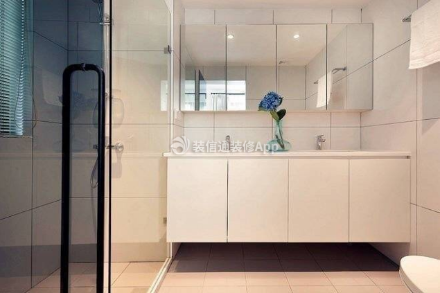 86平米现代简约小户型卫生间浴室柜效果图
