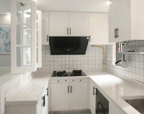 75平米小户型白色厨房装修设计效果图片