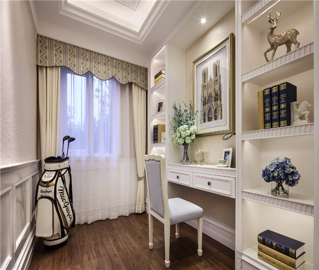 海亮天城133平四室两厅装修设计案例