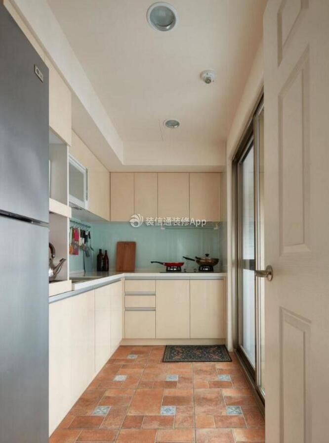 上海美式简约风格厨房室内地板砖装修图片