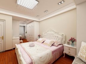 109平欧式风格三居室卧室床头柜装修效果图