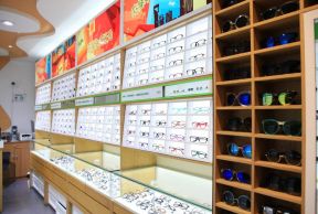 重庆眼镜店室内陈列装修设计图片2023