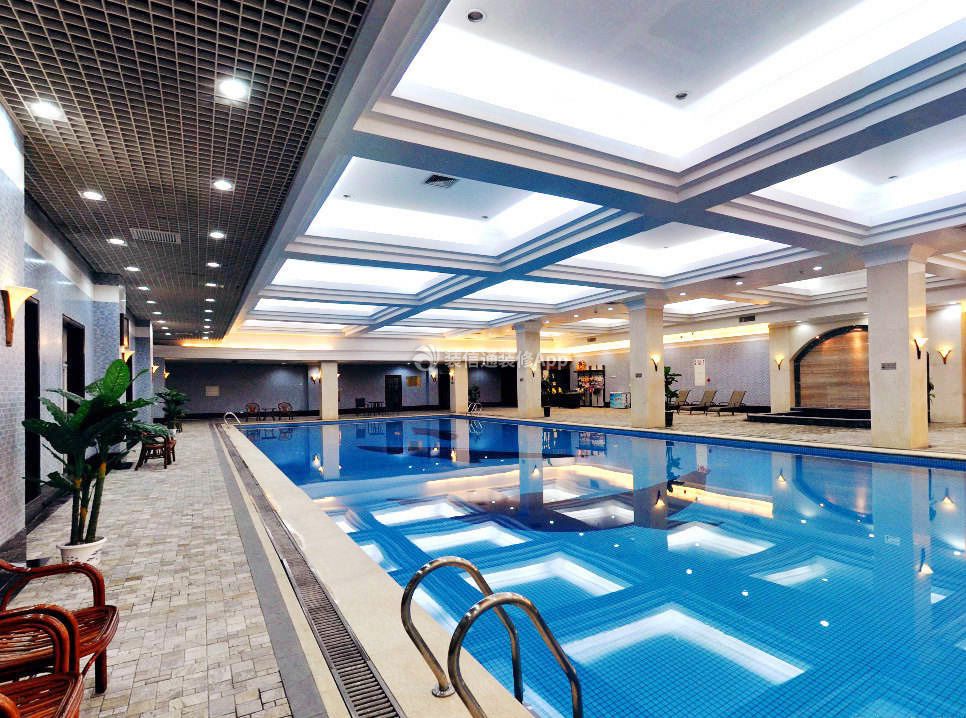 成都星级酒店室内游泳池设计实景图片