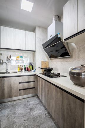 成都欧式风格家庭室内厨房装修设计效果图