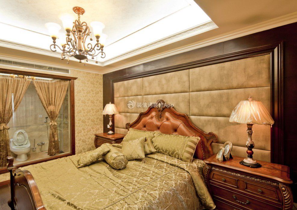 成都奢华美式别墅卧室床头软包装修设计图