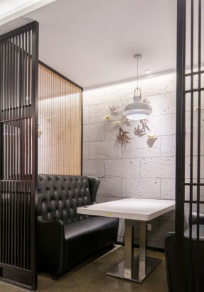 2023天津餐饮店木质隔断装修设计效果图