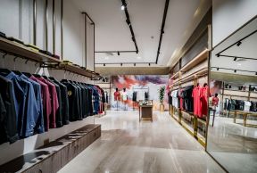 大型服装店装修效果图 深圳服装店面设计 深圳服装店设计