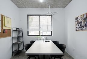 深圳现代风格写字楼小型会议室设计效果图