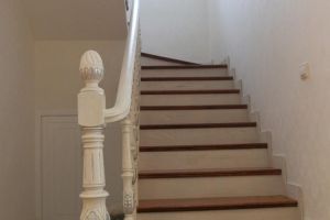 装修楼梯三种材质