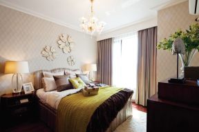 南京欧式新房卧室背景墙壁纸装修设计图
