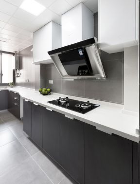 昆明样板房现代风格厨房装修设计图2023