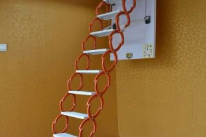 【铭品装饰】阁楼楼梯有哪些装修技巧 阁楼楼梯装修注意事项