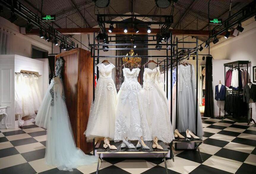 上海300平婚纱礼服店铺装修设计图片