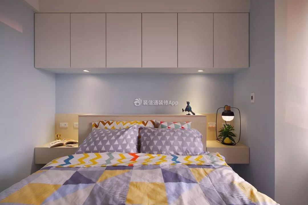 2019北京40平方米小户型卧室顶柜装修图片