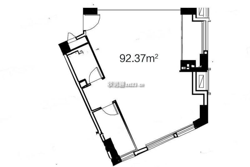 平层/Loft 约92.37平米 3室2厅1卫