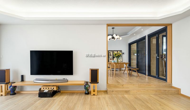 金都夏宫116平米中式二居室装修案例