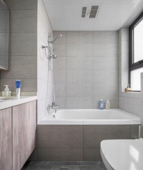 卫生间浴缸设计 简约风格卫生间装修效果图 