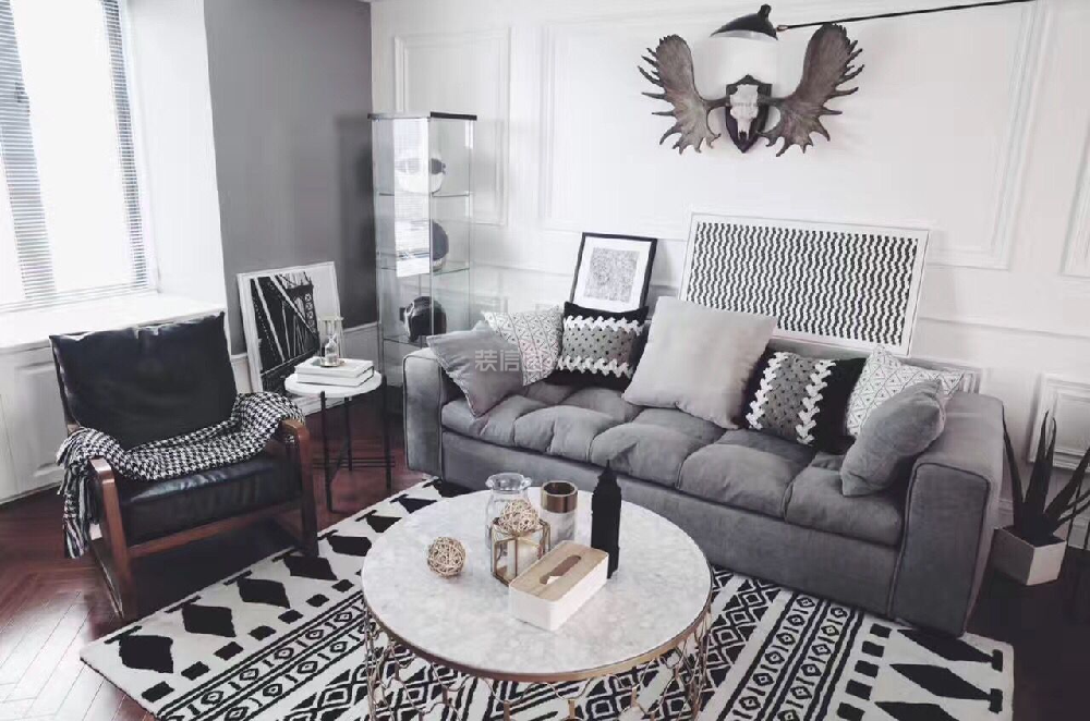 客厅地毯与沙发搭配图片 客厅窗台设计图片