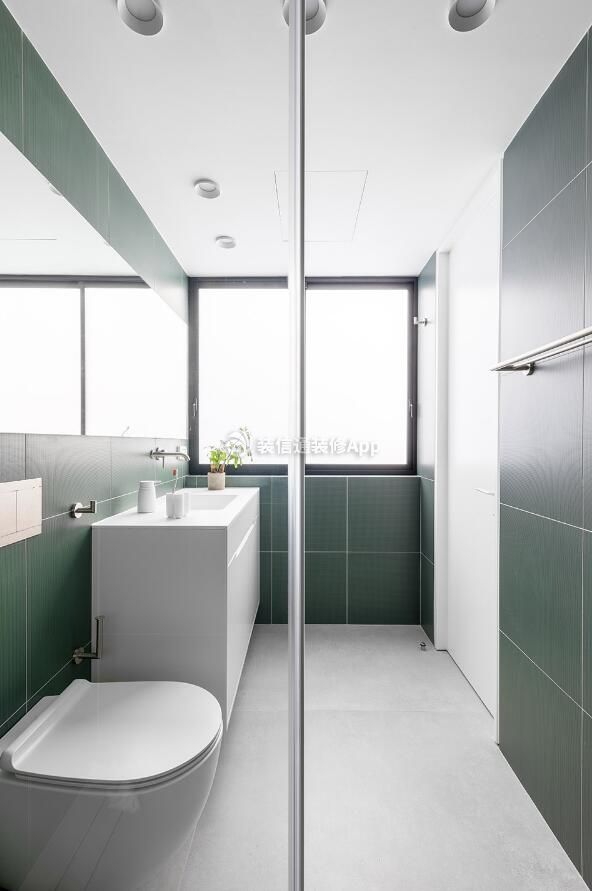 100平米房子卫生间绿色墙砖装修设计图片