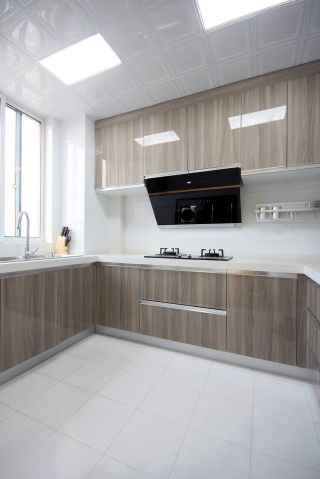138平大户型房子厨房简单装修效果图