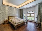 新中式别墅卧室床头壁纸装饰效果图