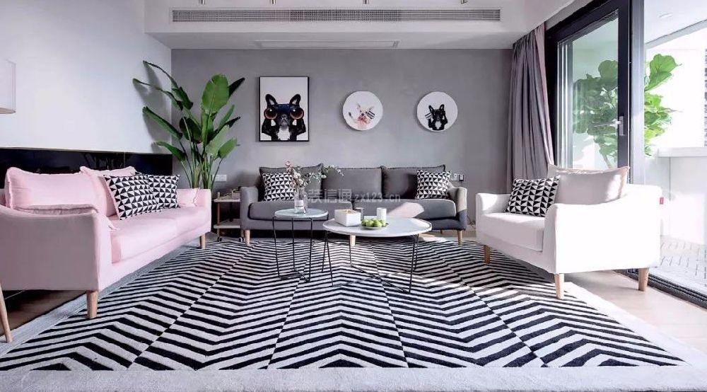 客厅地毯与沙发搭配图片 客厅吊顶装饰设计