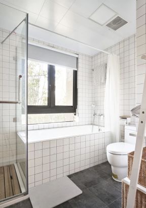 北欧卫生间设计 卫生间浴帘装修效果图