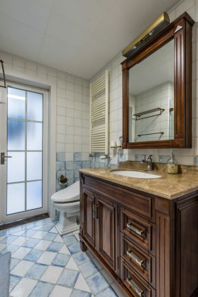 卫生间浴室柜图片 美式卫生间装修风格