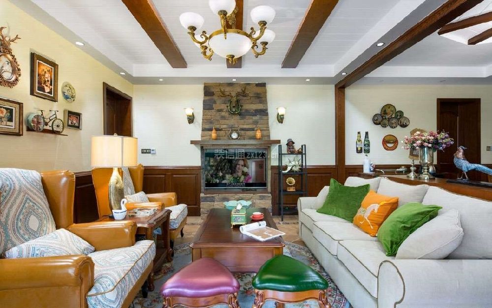 客厅沙发背景墙装饰效果图 客厅地毯与沙发搭配