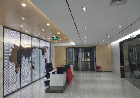 1800平米现代风格办公室装修案例