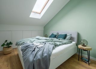 30平米单身公寓阁楼卧室装修效果图