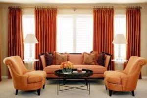 沙发和窗帘的配色
