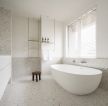极简风格四居室浴室浴缸装修效果图片