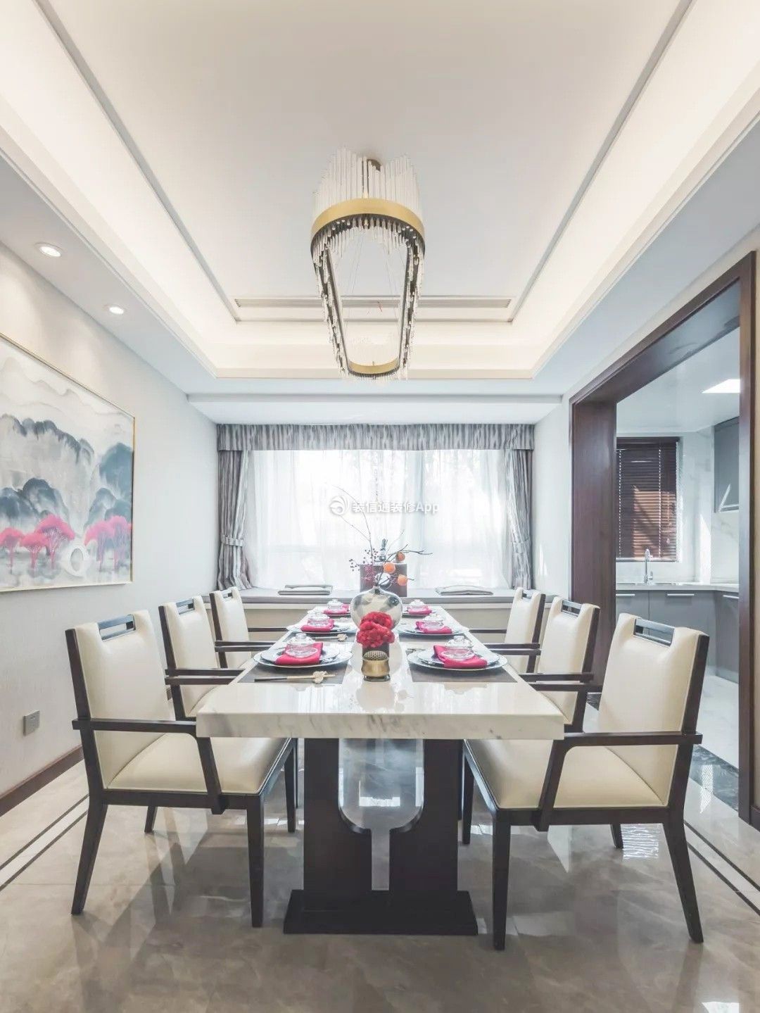 新中式风格大户型家庭餐厅装修效果图