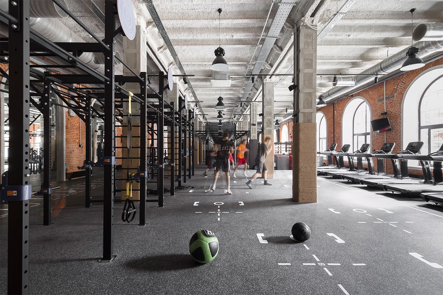 sektsia健身房工业风格350平米装修设计效果图案例