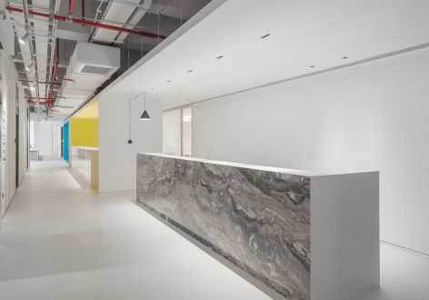 300平米现代极简科技公司办公室装修案例